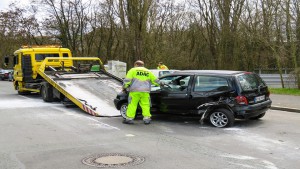 Rc auto e procedura di risarcimento diretto: deve essere citato anche il danneggiante