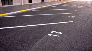 Assegnare i posti auto nell'area esterna adibita a parcheggio è espressione di volontà …