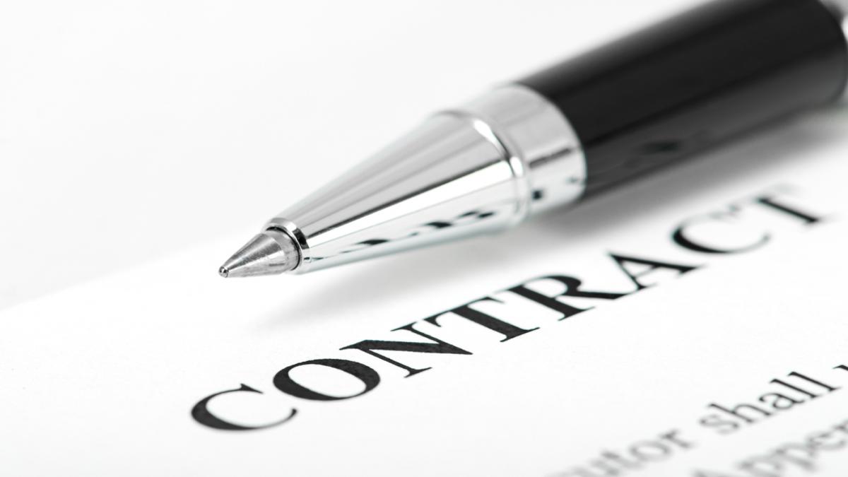 I contratti collettivi non possono obbligare il dipendente a lavorare nelle festività infrasettimanali