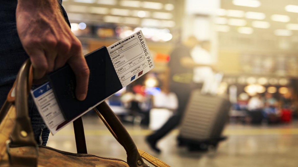 Acquisto di biglietti aerei on line e risarcimento del danno da ritardo nel volo.